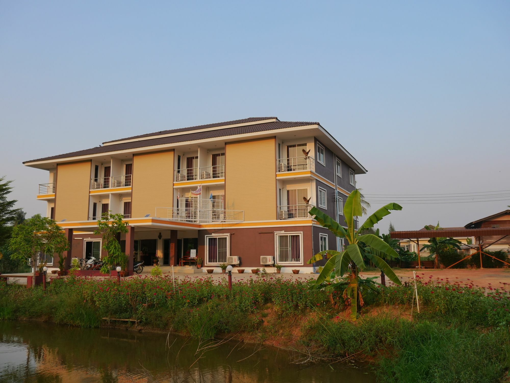 Jumpa Resort Hotel Phitsanulok Dış mekan fotoğraf